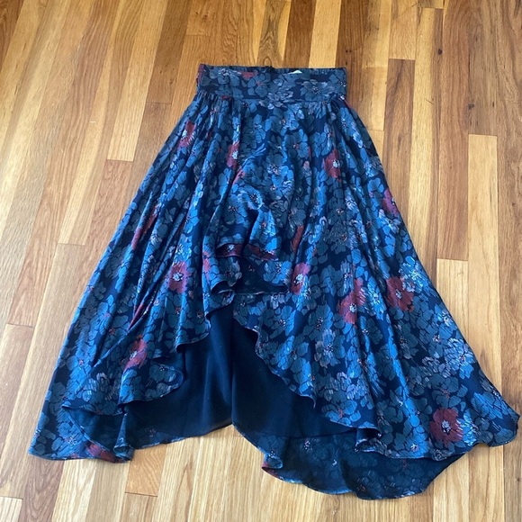 What Goes Around Comes Around Women’s Green Floral Printed Maxi Skirt Size XS - Picture 1 of 7